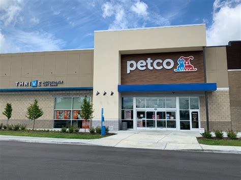 We are 29,000 strong, working together across 1,500 pet care centers, 250 Vetco Total Care hospitals, hundreds of preventive care clinics, eight distribution centers and two support centers. . Petco medford